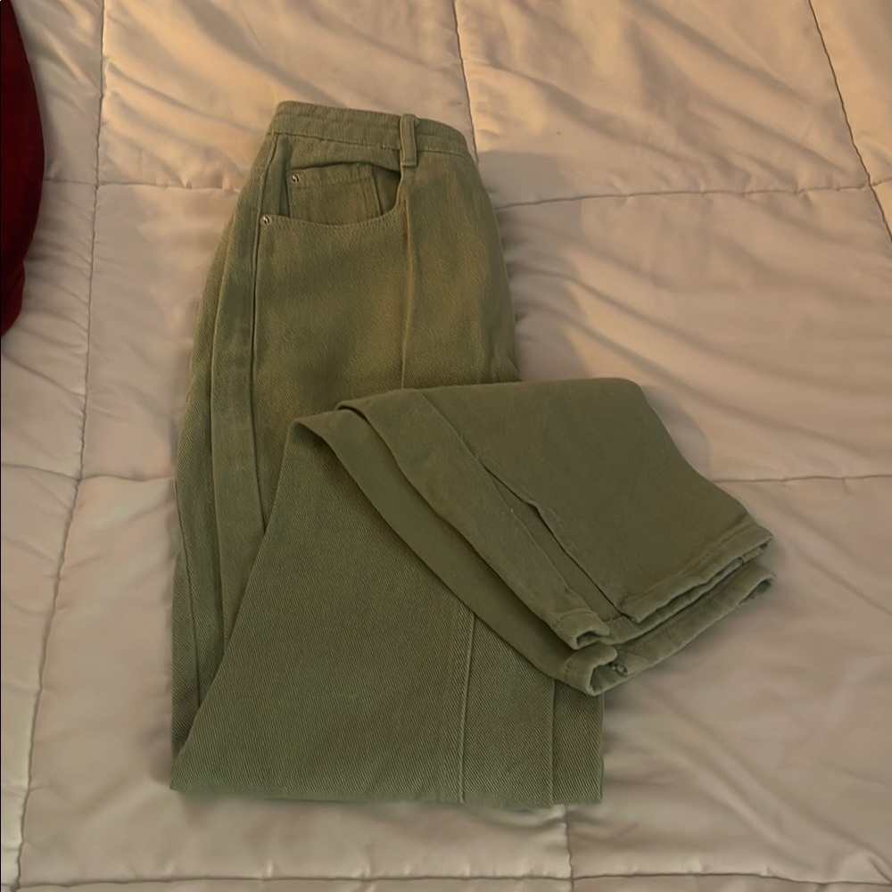 Olive Green Straight Leg Jeans Missguided size 8 slit bottom